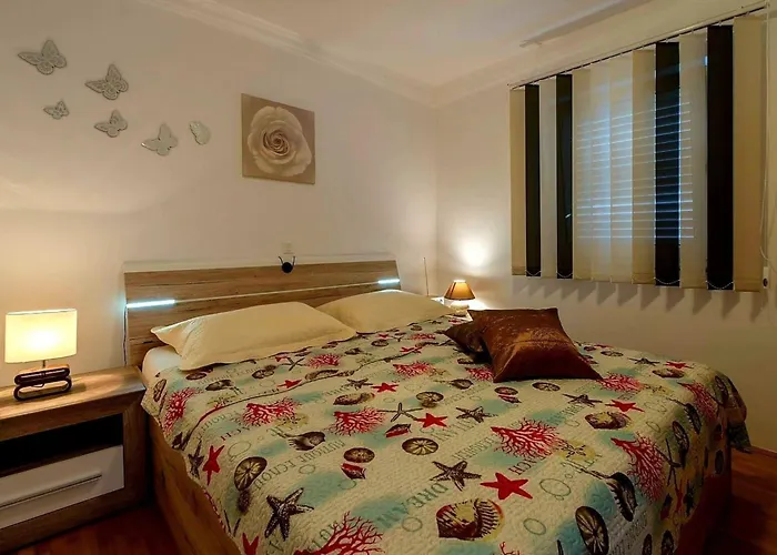 Val In Strandnaehe - Agentur Ta Leut By Interhome Apartment *