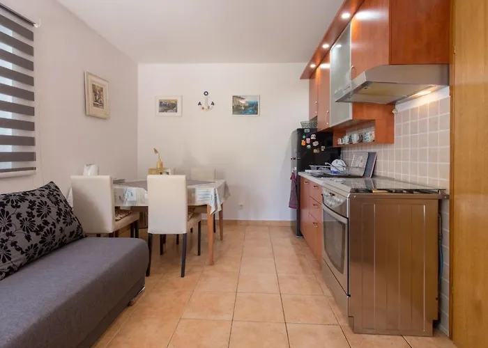 Val In Strandnaehe - Agentur Ta Leut By Interhome Привлака